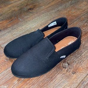 Toms shoes